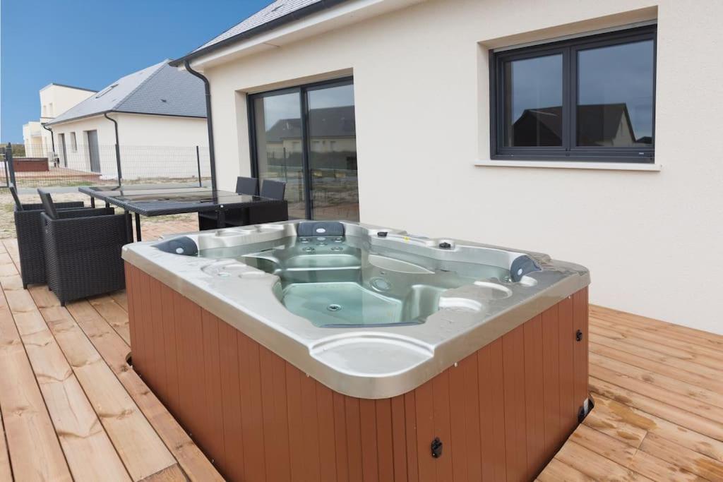 En Bord De / Sauna * Bretteville-sur-Ay